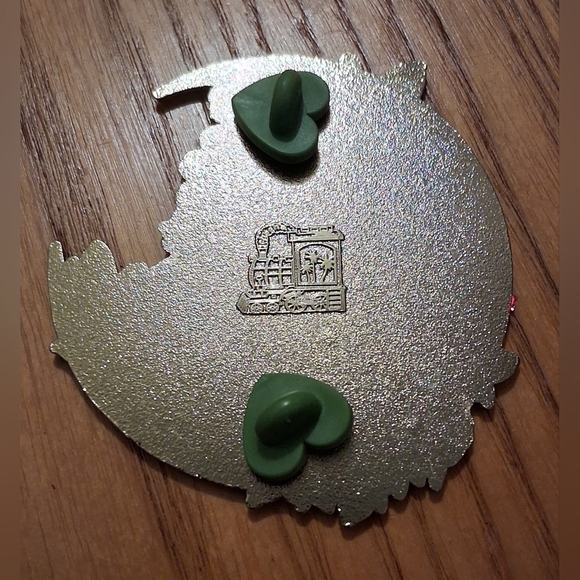 EUC Sailor Moon Princess Serenity & Prince Endymion Enamel Collectible Anime Pin - Picture 2 of 2